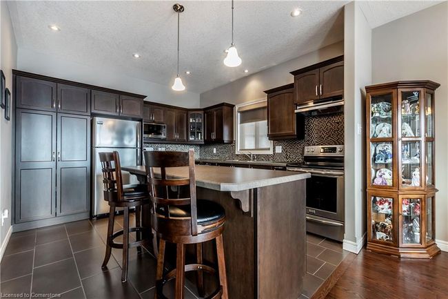 86 Willits Cres, House other with 5 bedrooms, 3 bathrooms and 8 parking in Saint George ON | Image 7