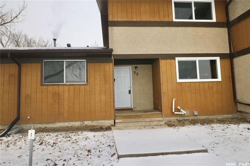 35 Mackenzie Way, Regina, SK, S4N5M7 | Card Image