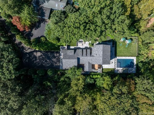 20 Tall Tree Ct, Cold Spring Harbor, NY, 11724-2419 | Card Image