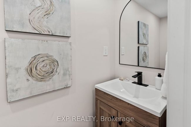 10485 County 2 Rd, House other with 3 bedrooms, 3 bathrooms and 6 parking in Grafton ON | Image 20