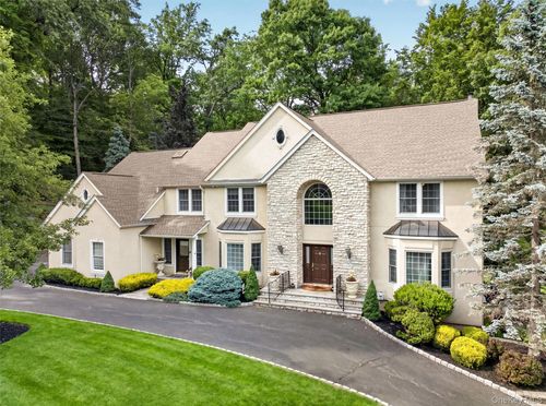 2 Running Brook Ln, New City, NY, 10956-2023 | Card Image