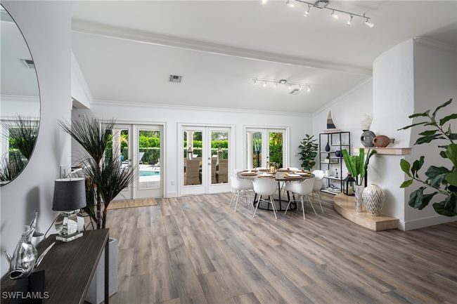 420 Palm Cir E, House other with 4 bedrooms, 4 bathrooms and null parking in Naples FL | Image 7