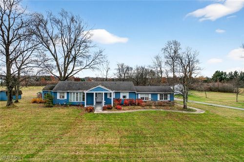 13149 Gar Hwy, Chardon, OH, 44024-9283 | Card Image