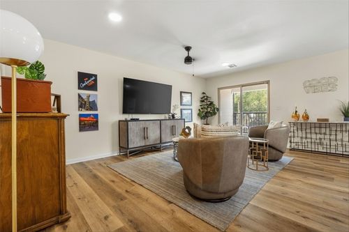 apt-101-313 Mill St, San Marcos, TX, 78666-5892 | Card Image