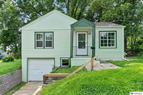 4051 Pratt St, Omaha, NE, 68111-2656 | Card Image