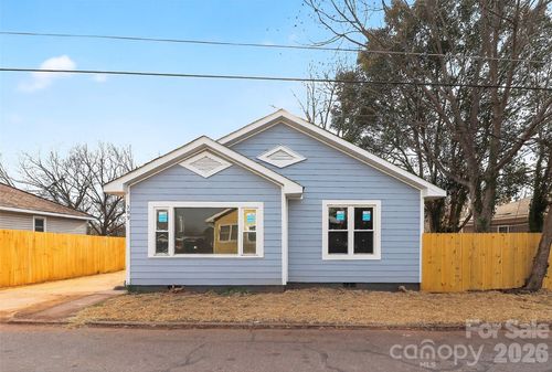 399 Woodlawn Ave, Cramerton, NC, 28032-1321 | Card Image