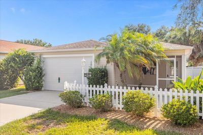 675 Kendall Court, House other with 2 bedrooms, 2 bathrooms and null parking in The Villages FL | Image 1