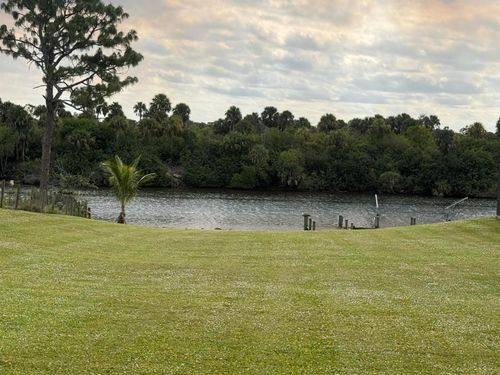 11816 Sw Grapefruit Ct, Palm City, FL, 34990-5805 | Card Image