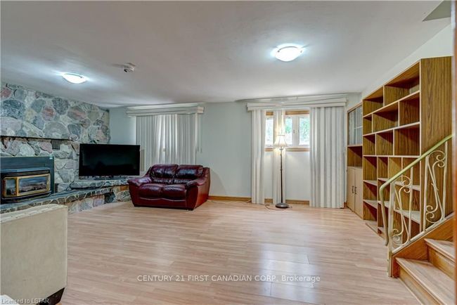 28 Redford Rd, House other with 4 bedrooms, 2 bathrooms and 6 parking in London ON | Image 5