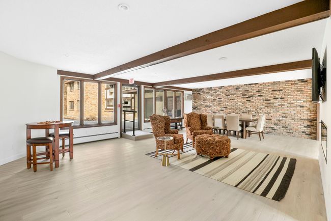 APT-208 - 205 Barry Ave S, Condo with 1 bedrooms, 1 bathrooms and null parking in Wayzata MN | Image 28