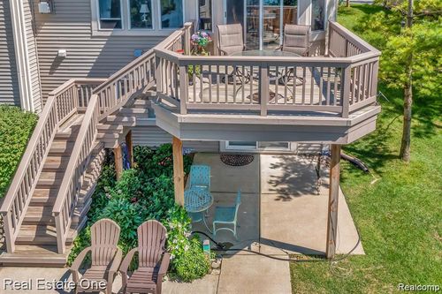 963 Stony Lake Ct, Oxford, MI, 48371-6738 | Card Image