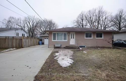 16 Hastings Blvd, Guelph, ON, N1E4G4 | Card Image