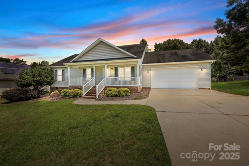 226 Brooks Farm Dr, Rockwell, NC, 28138-8523 | Card Image