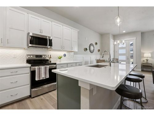 176 High Point Dr, Longmont, CO, 80504-8540 | Card Image