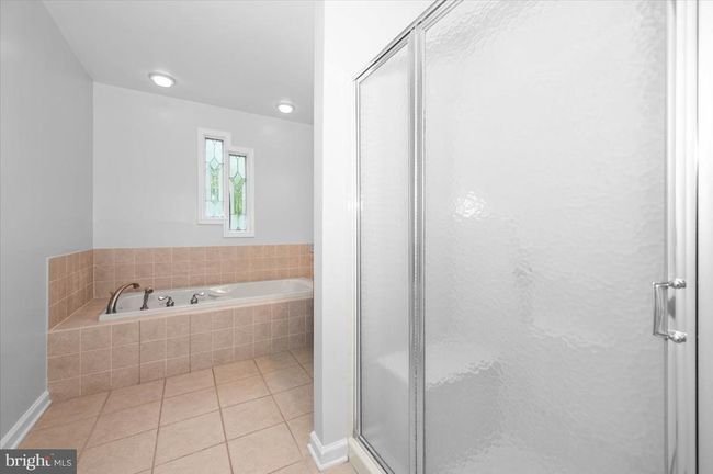 4211 Spring View Ct, House other with 5 bedrooms, 5 bathrooms and null parking in Jefferson MD | Image 41