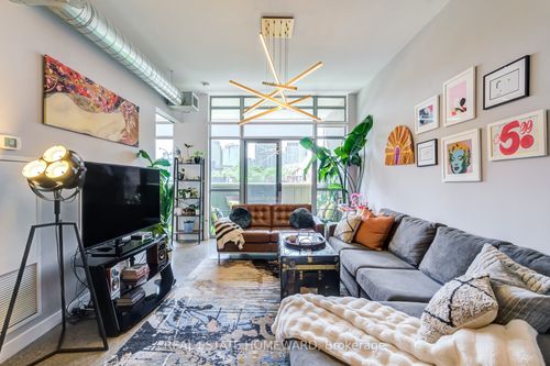 310-549 King St E, Toronto, ON, M5A1M4 | Card Image