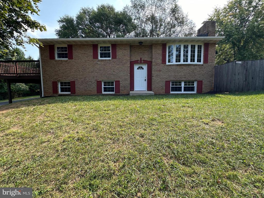 Montessori Dr, Westminster, MD 21158