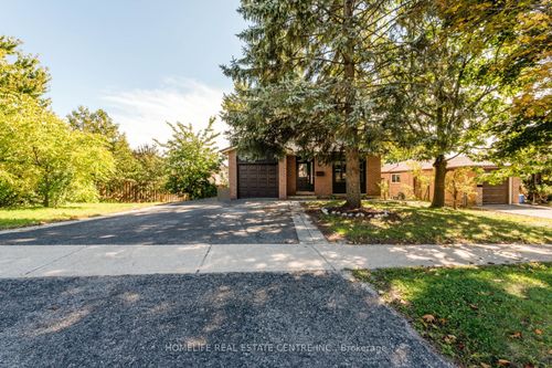 79 Fox Run, Barrie, ON, L4N5L6 | Card Image