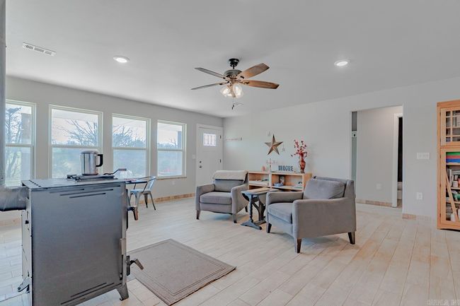 1665 Nc 1600, House other with 3 bedrooms, 2 bathrooms and null parking in Compton AR | Image 11