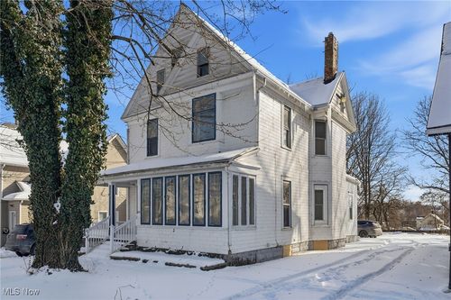 604 E Buchtel Ave, Akron, OH, 44304-1932 | Card Image