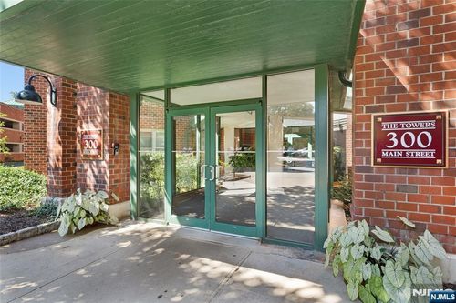 300 Main St, Little Falls, NJ, 07424-1356 | Card Image