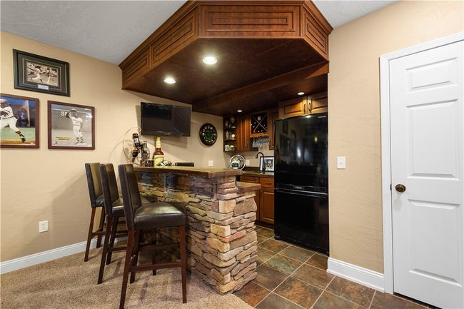 2021 Sterling Dr, House other with 4 bedrooms, 4 bathrooms and 3 parking in Mc Donald PA | Image 33