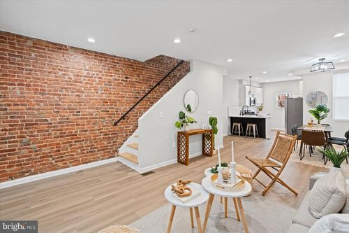 13 S Hilton St, BALTIMORE, MD, 21229-3725 | Card Image
