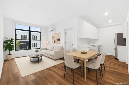 203-199 E Post Rd, White Plains, NY, 10601-4902 | Card Image