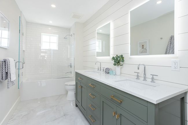 10 Stimpson St, House other with 5 bedrooms, 7 bathrooms and 4 parking in Middletown RI | Image 27