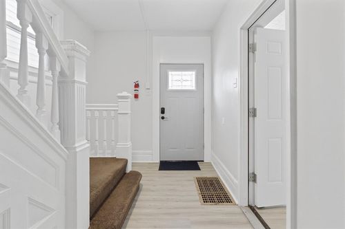 3844 Baytree St, Observatory, PA, 15214-1951 | Card Image