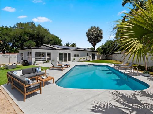 421 S 56th Ter, Hollywood, FL, 33023-1414 | Card Image