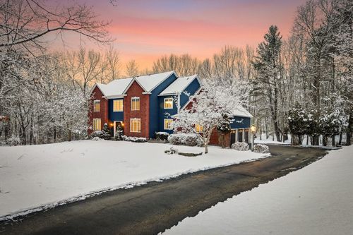 8 Winterberry Ln, North Hampton, NH, 03862-2055 | Card Image