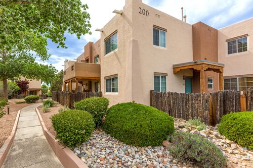 224-2210 Miguel Chavez Rd, Santa Fe, NM, 87505-6934 | Card Image