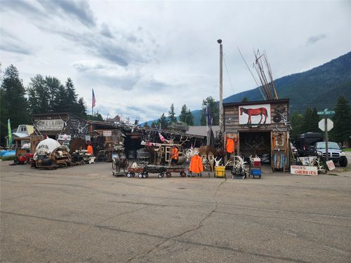 205 Hungry Horse Blvd, Hungry Horse, MT, 59919-9784 | Card Image