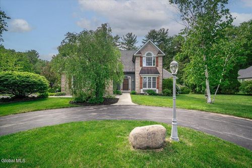 27 Arrowhead Rd, Saratoga Springs, NY, 12866-8734 | Card Image
