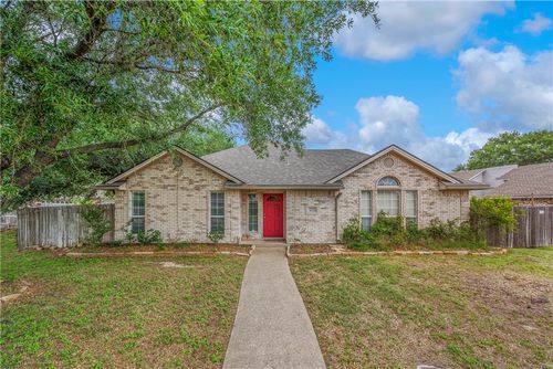 801 Camellia Ct, College Station, TX, 77840-4029 | Card Image