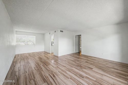 10-7141 N 16th St, Phoenix, AZ, 85020-5542 | Card Image