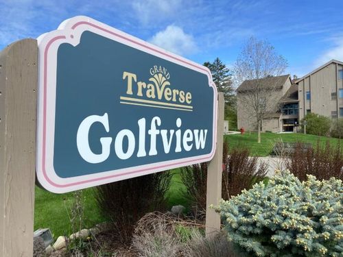 5550 Golfview Ct, Williamsburg, MI, 49690 | Card Image