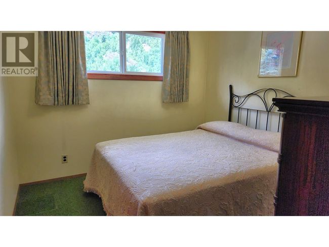 3900 Woodland Dr, House other with 3 bedrooms, 3 bathrooms and 3 parking in Trail BC | Image 13