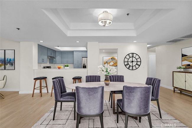 102 - 4348 Mammoth Ave, Condo with 2 bedrooms, 3 bathrooms and null parking in Sherman Oaks CA | Image 5