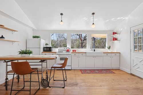 5603 Harold Ct, Austin, TX, 78721-2713 | Card Image