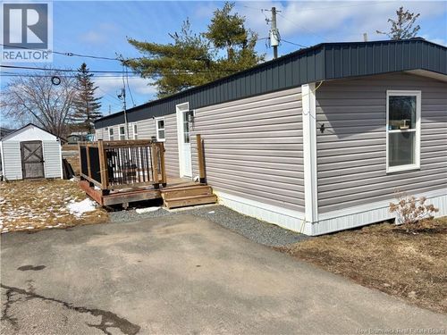 4 Whistler Duck Cross, Lincoln, NB, E3B7E9 | Card Image