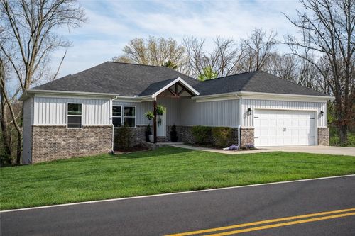 35 Witherby Dr, Bella Vista, AR, 72714-5203 | Card Image