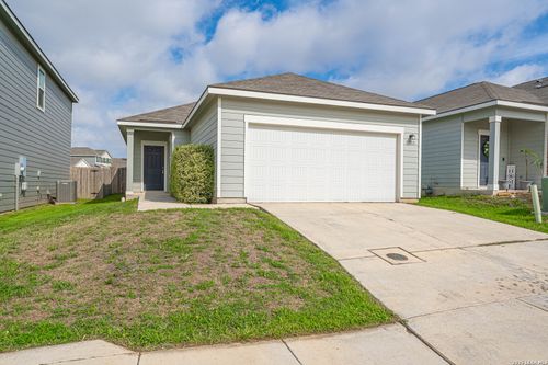 13513 Flower Pond, Saint Hedwig, TX, 78152 | Card Image