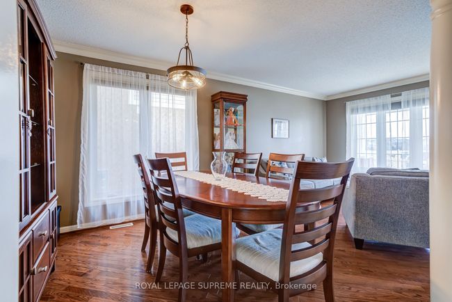 433 Trudeau Dr, House other with 3 bedrooms, 3 bathrooms and 2 parking in Milton ON | Image 11