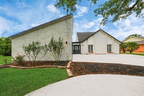 722 Merrick Dr, Sugar Land, TX, 77478-3705 | Card Image