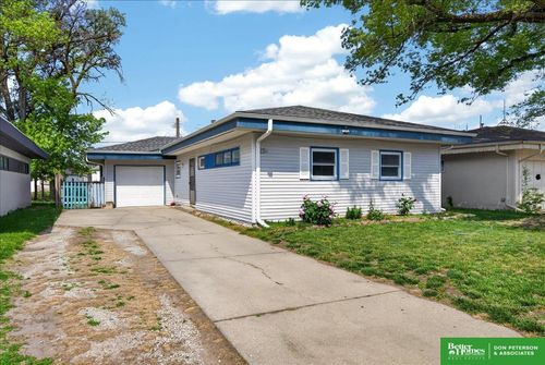 251 N Lincoln Ave, Fremont, NE, 68025-5303 | Card Image