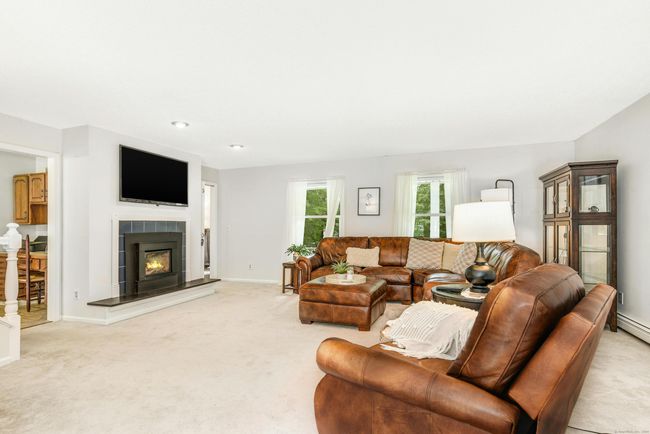 102A Chambers Rd, House other with 4 bedrooms, 3 bathrooms and null parking in Danbury CT | Image 11