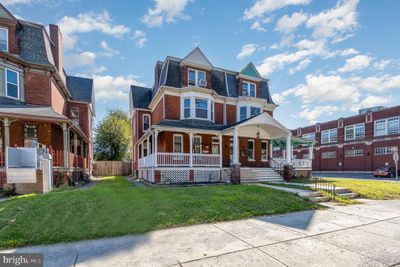 662 Linden Avenue, Home with 8 bedrooms, 3 bathrooms and null parking in YORK PA | Image 1