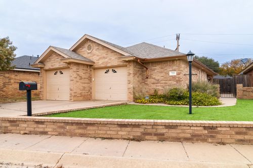 728 9th St, Wolfforth, TX, 79382-2868 | Card Image